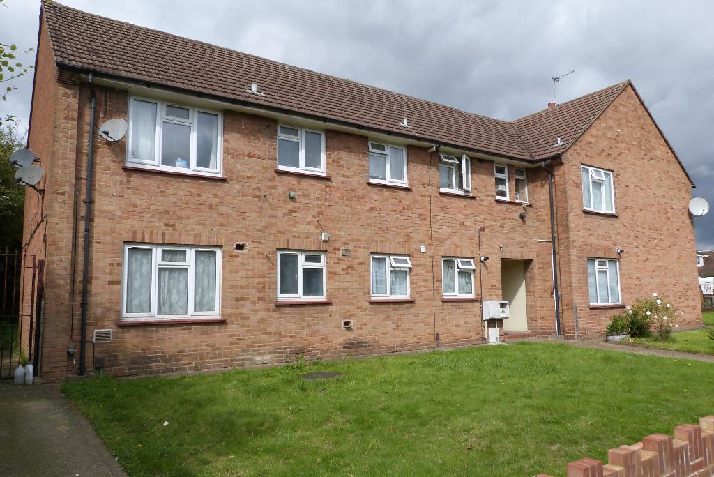 Charrison Davis Estate Agents in Harlington and Hayes