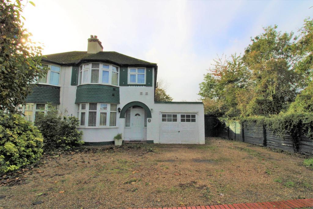 3 Bedroom SemiDetached House For Sale in Sipson Lane, Harlington