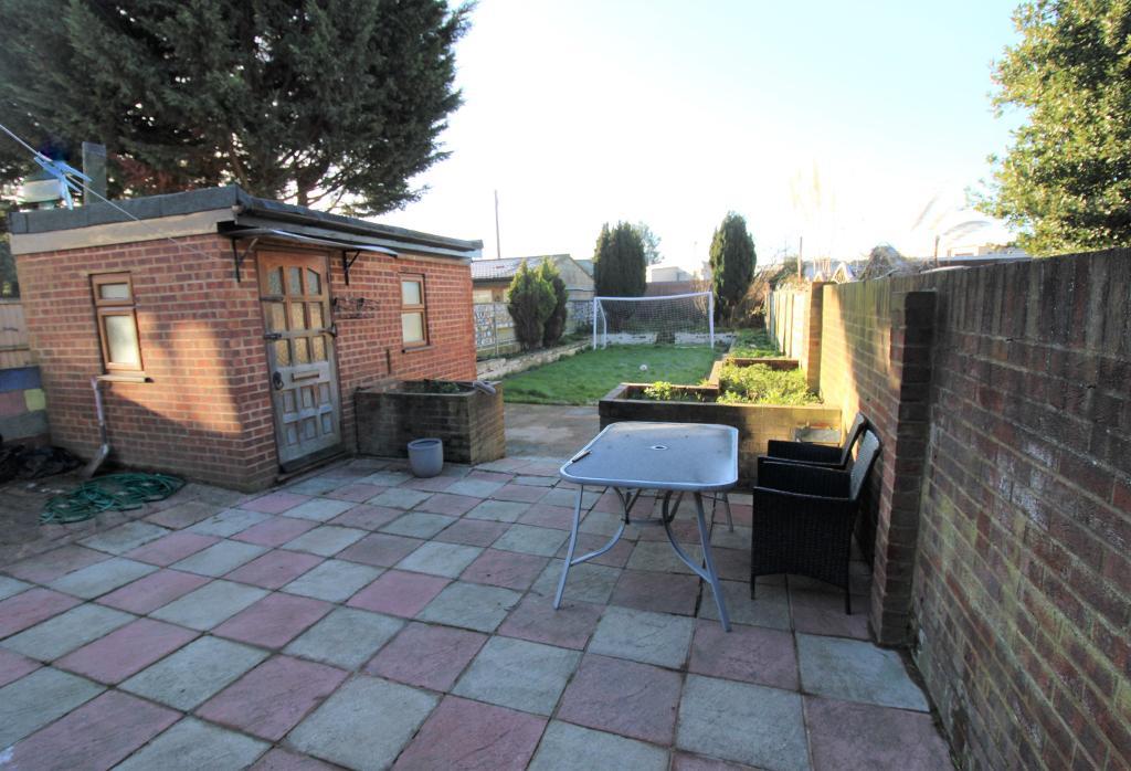 3 Bedroom SemiDetached House For Sale in Sipson Lane, Harlington, Hayes, UB3 5EH Charrison