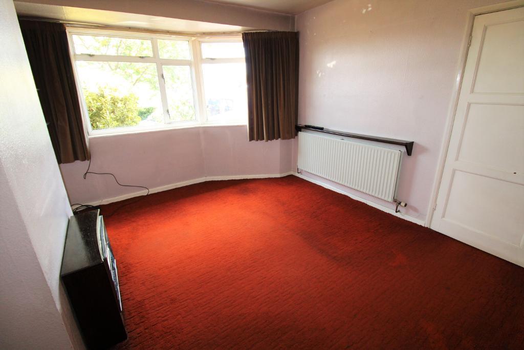2 Bedroom SemiDetached House For Sale in Royal Lane, Hillingdon, UB8