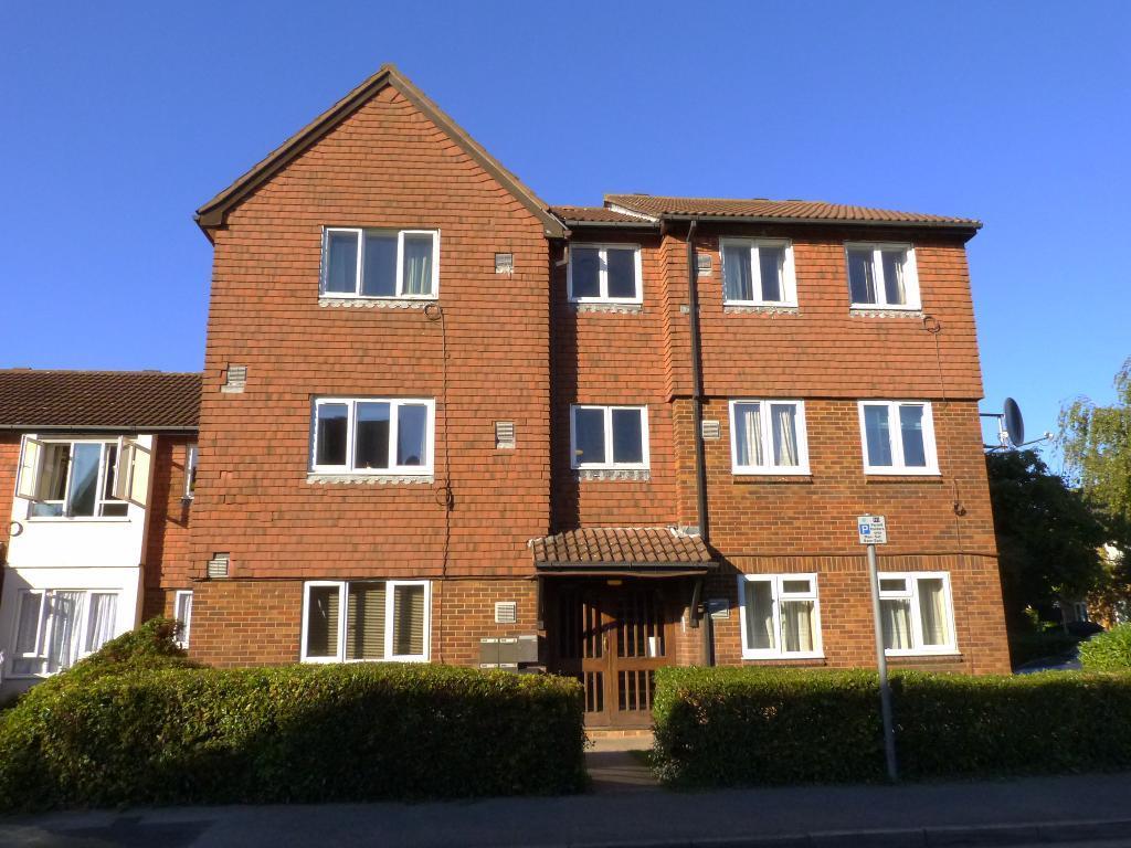 Brendon Close, Harlington, Middlesex, UB3 5NG