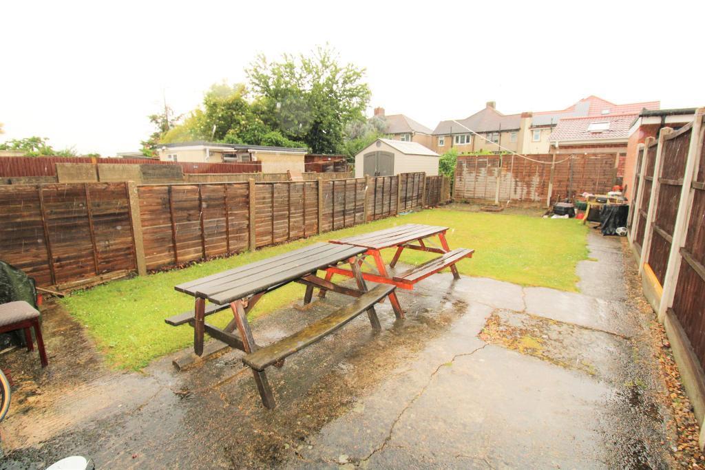 2 Bedroom SemiDetached House For Sale in Malvern Road, Hayes, UB3 5JA