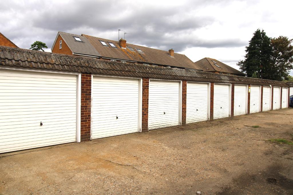 Properties For Sale Charrison Davis Estate Agents in Harlington and Hayes